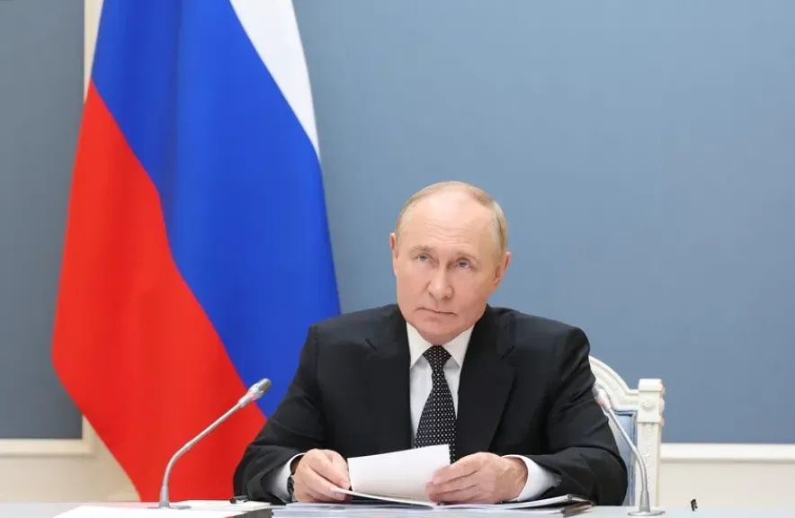 الكرملين: الولايات المتحدة أبلغت روسيا بتجربتها الصاروخية