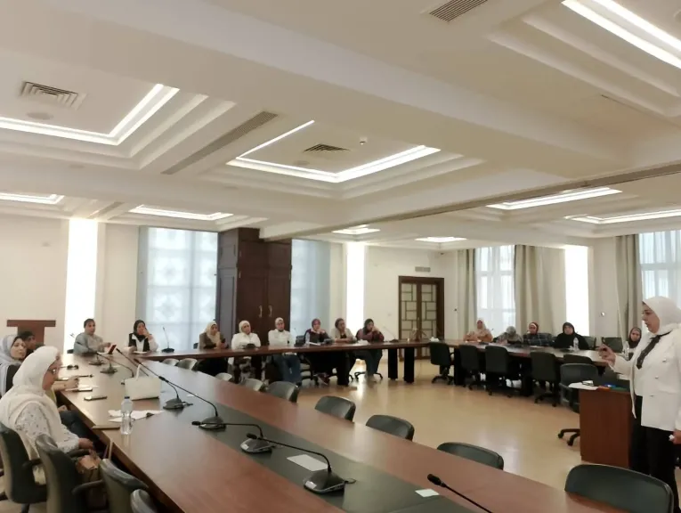 غرفة الإسكندرية تطلق ضمن برناج فرصتي ندوة  ”فن التفاوض والإقناع”