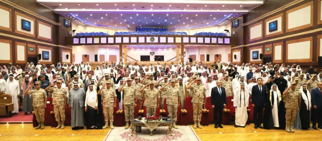قيادة الجيش الثالث الميداني تستقبل عددا من شيوخ وعواقل القبائل وأعضاء مجلسي النواب والشيوخ بمحافظتي السويس وجنوب سيناء