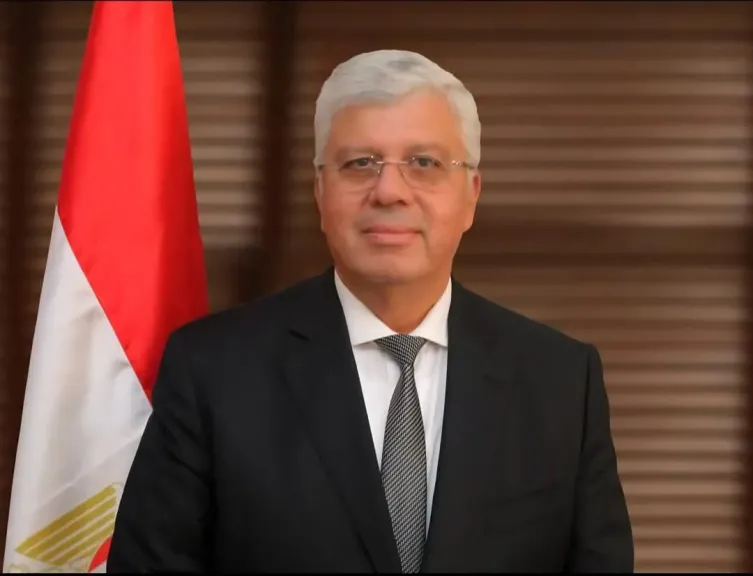 جامعة القاهرة تهنئ وزارة التعليم العالي والبحث العلمي لحصولها على الاعتماد الدولي كـ”المنظمة الحكومية المبتكرة المعتمدة”