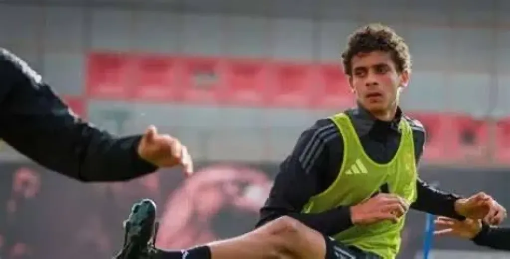 حمزة عبد الكريم يتوج أفضل لاعب بعد مباراة منتخب مصر أمام فنزويلا