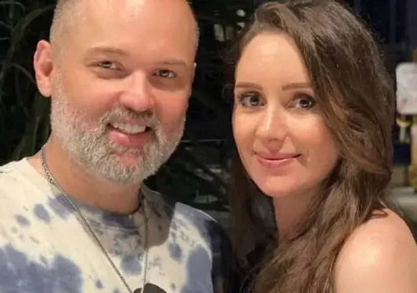 ”قدر ولطف مراتي في العناية المركزة بعد ولادة صعبة” محمد محمود عبدالعزيز يوضح تفاصيل الأزمة الصحية لزوجته