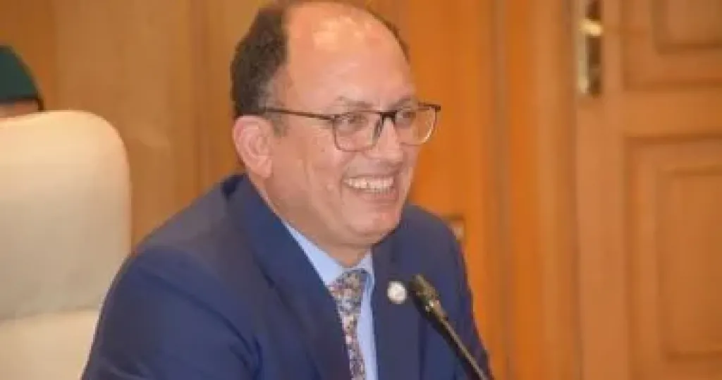 رئيس جامعة حلوان يهنئ أعضاء اللجنة العلمية الأولمبية...ويؤكد: نموذج يحتذى به في التميز