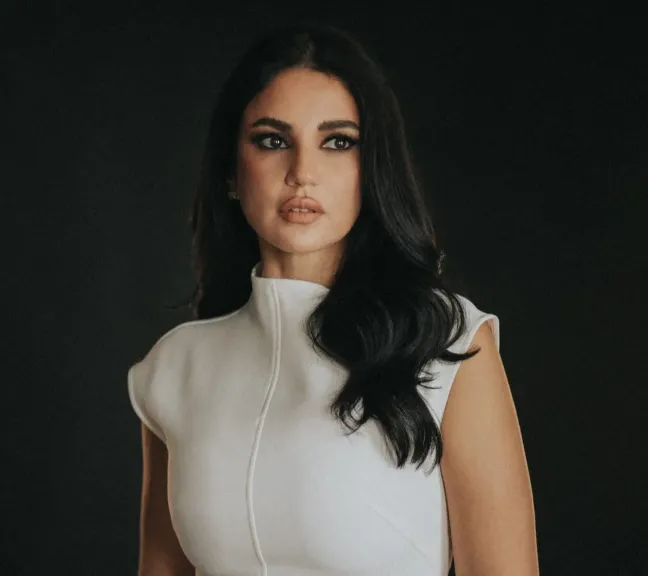 ُرّة تتوّج حضورها العالمي بفيلم ”وين صرنا” من إنتاجها وإخراجها وتحصد جائزة لجنة التحكيم بالمهرجان المصري الأمريكي