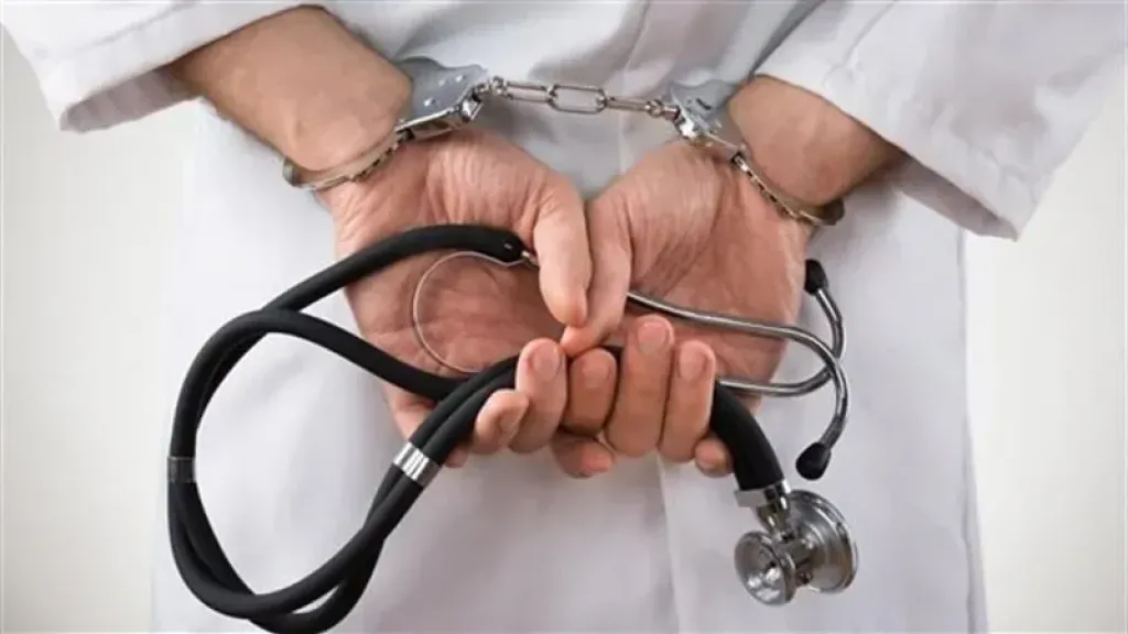 عاجل.. متحدث الصحة يكشف مفاجأة بشأن حقوق المريض بقانون المسؤولية الطبية