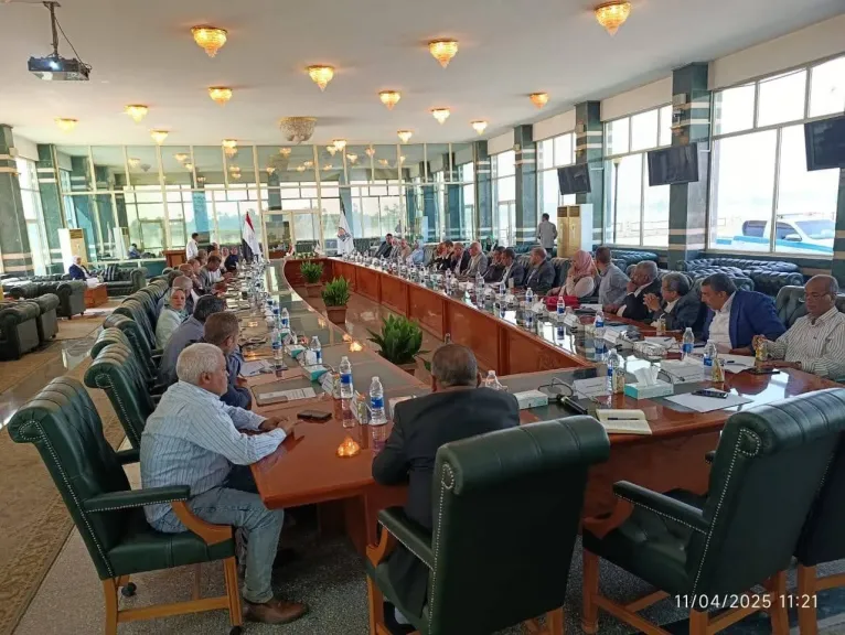 محافظ قنا: نسعى للتحول إلى محافظة خضراء مستدامة تتماشى مع رؤية مصر 2030