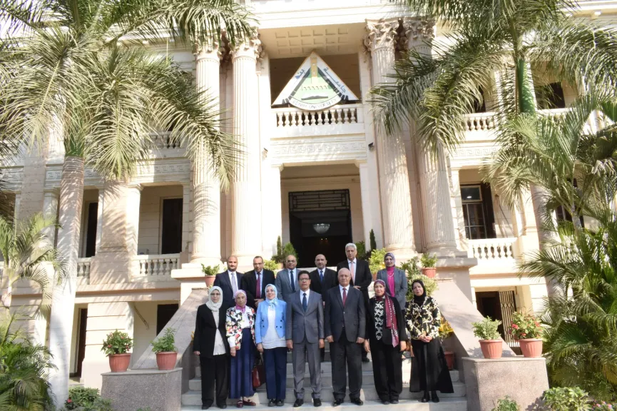 رئيس جامعة بنها يستقبل فريق الإعتماد المؤسسي والبرامجي لمراجعة كلية الطب البيطري