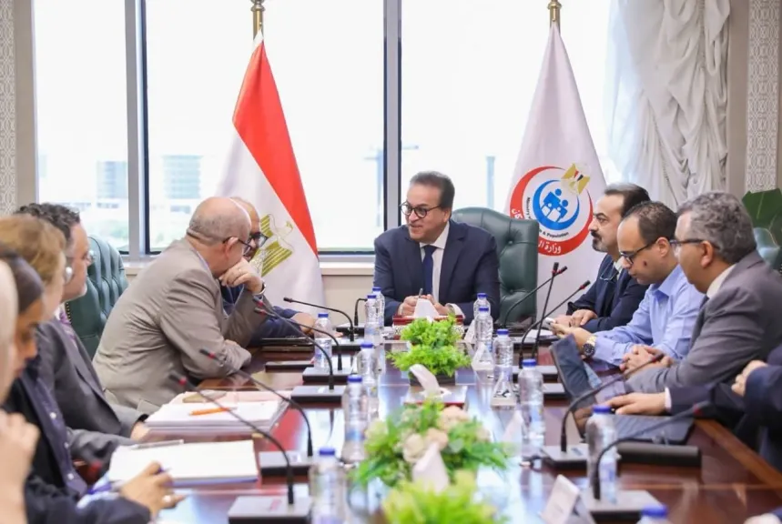 ”عبدالغفار” يبحث مع ممثلي منظمة الصحة العالمية تعزيز الجهود الدولية لمواجهة الكوارث والطوارئ الصحية