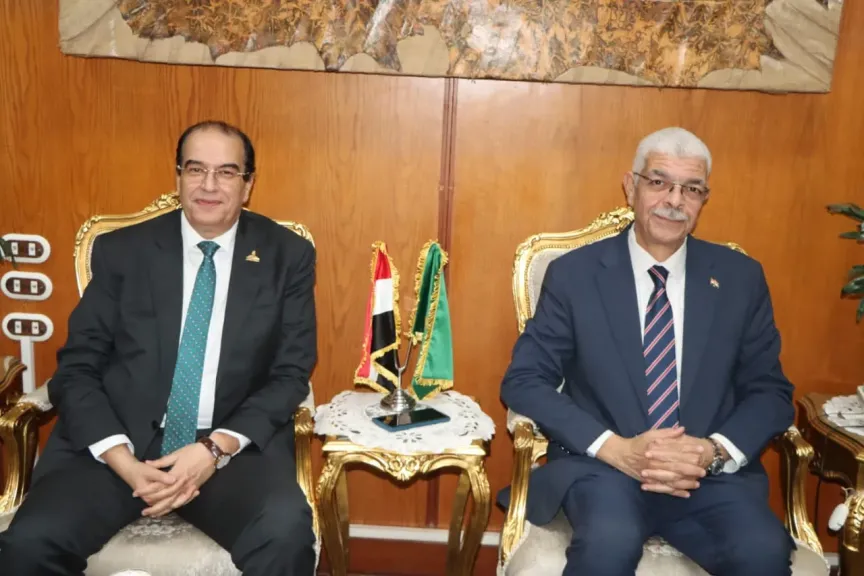 رئيس جامعة المنوفية يلتقي الدكتور أحمد الشعراوي ويهنئه بعضوية مجلس الشيوخ