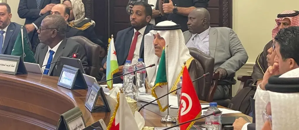 وزير النقل السعودي : الإستراتيجية الوطنية للنقل والخدمات اللوجستية تهدف إلى تعزيز موقع المملكة كمركز لوجستي عالمي يربط القارات الثلاث