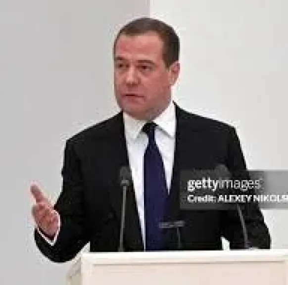 من يقف وراء تهديد وزير دفاع بلجيكا بمحو موسكو من علي الخريطة اذا ضربت بروكسل