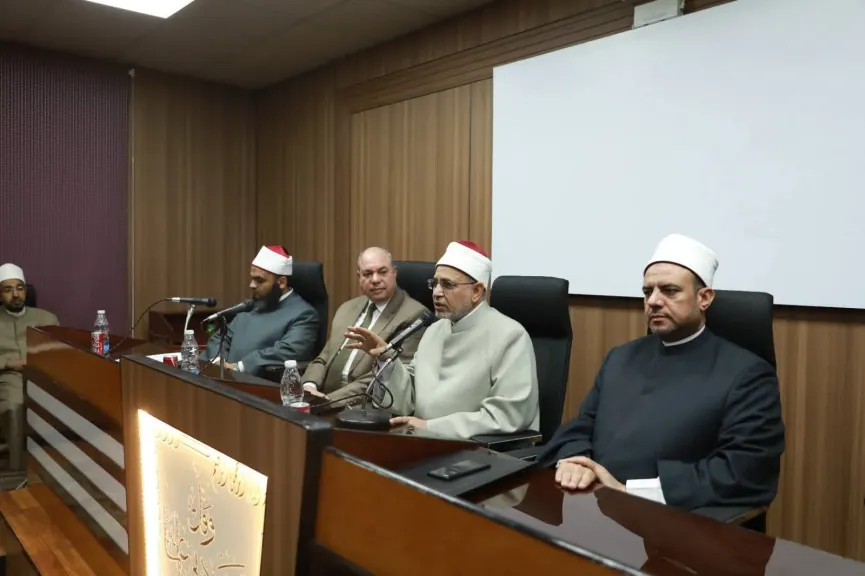 رئيس جامعة الأزهر يشارك في ندوة «دور الأزهر في مكافحة وتفكيك الفكر المتطرف»