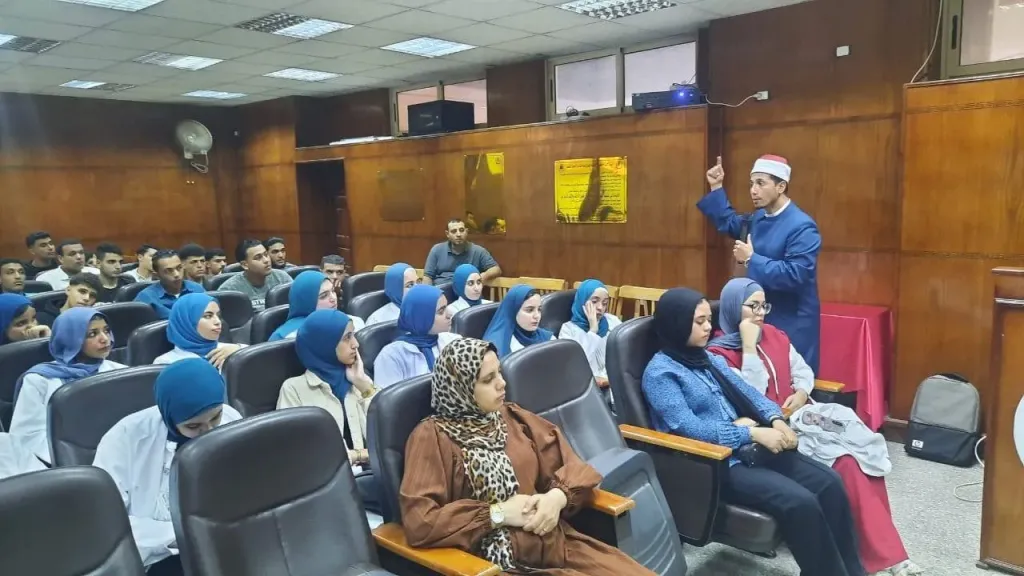 جامعة المنصورة تواصل جهودها في بناء وعي رقمي وديني مستنير لطلابها بالتعاون مع الأزهر الشريف