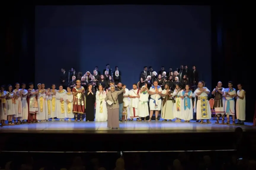 ليالى اللغة العربية تحتفى بكليوباترا بين رؤية شوقى وشكسبير على مسرح الجمهورية