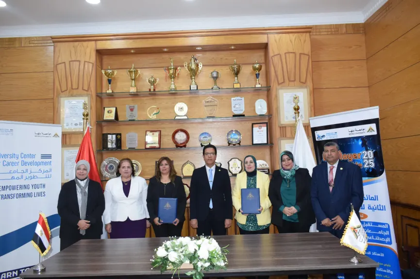 رئيس جامعة بنها: نوجّه مشروعات التخرج لخدمة التحول الرقمي والطاقة النظيفة