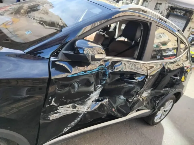 الحادث الثالث خلال شهر  تصادم سيارة ملاكي بعربة ترام رمل الإسكندرية