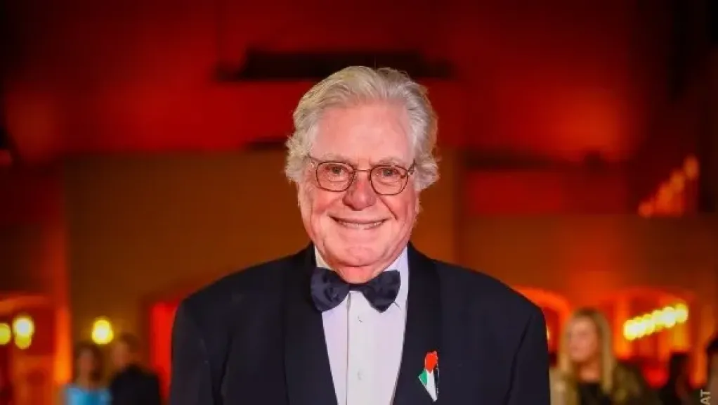 حسين فهمي يشارك بحلقة نقاشية عن الترميم الرقمي ضمن فعاليات مهرجان القاهرة السينمائي