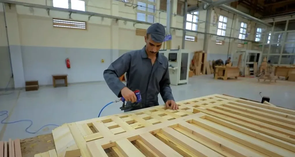 صناعة الأثاث