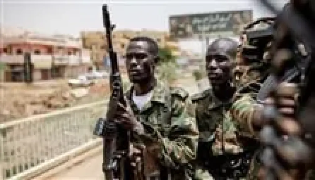 السودان بين الحرب والسلام المؤجل.. انقسام داخل الجيش وتأثير الإخوان يعقد المشهد