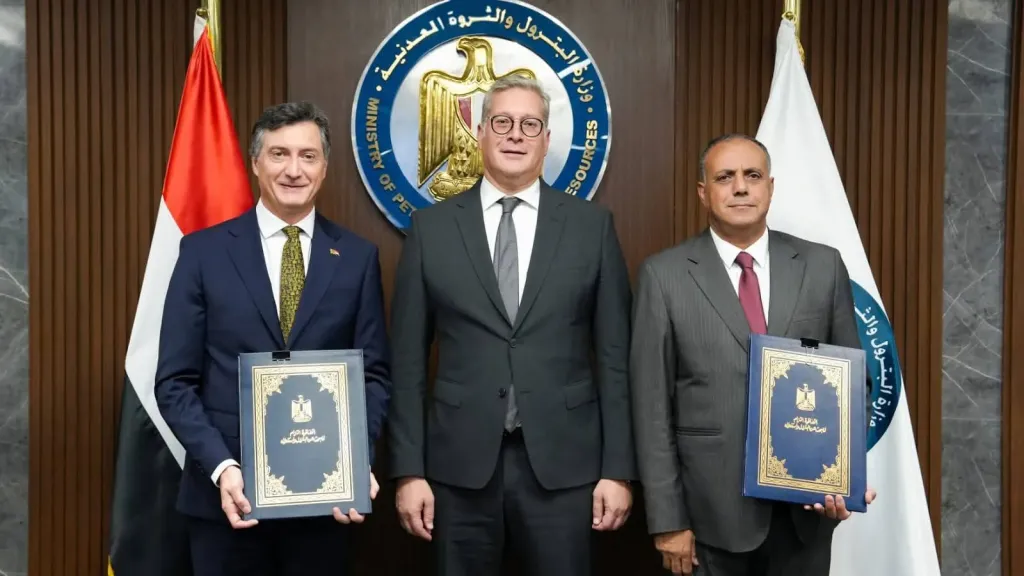 مصر تمد شراكتها التاريخية مع ”إيني” حتى 2040.. حملة سيزمية جديدة لاكتشاف موارد بترولية واعدة