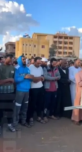 حزن يخيم على الحامول.. تشييع جثمان عروس قُتلت على يد زوجها بعد 25 يومًا من زفافها