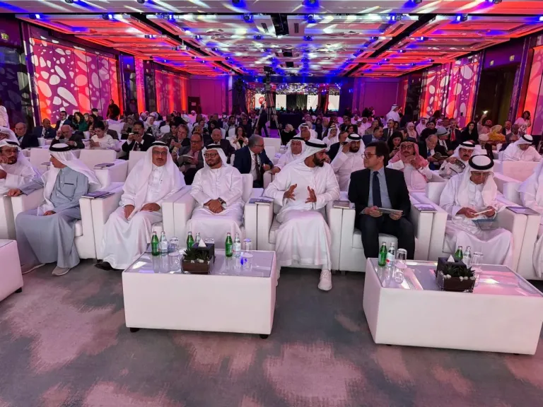 وزير الثقافة المصري يلتقي نظيره الإماراتي ويشارك في احتفالية جوائز العويس ضمن فعاليات مؤتمر المجلس الدولي للمتاحف