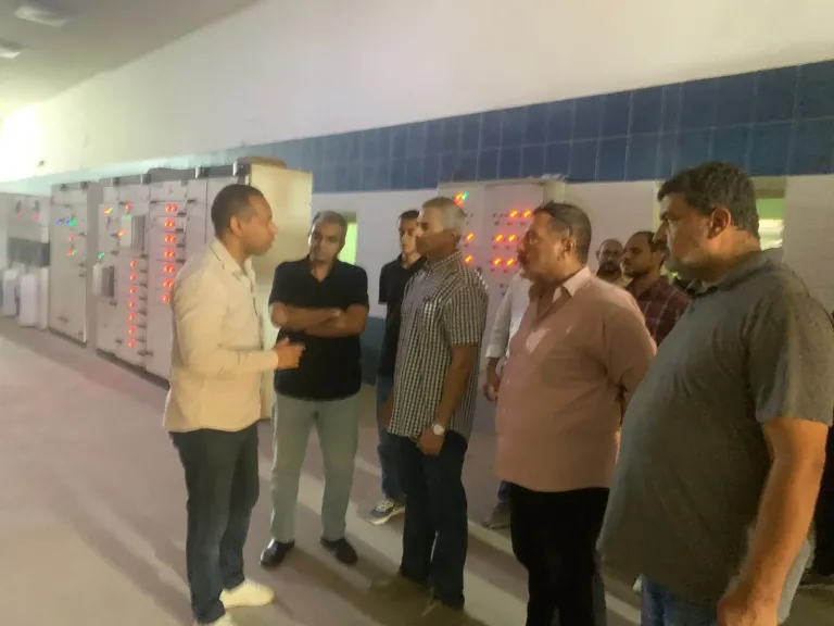 رئيس شركة مياه البحر الأحمر يتفقد محطة اليسر للتحلية