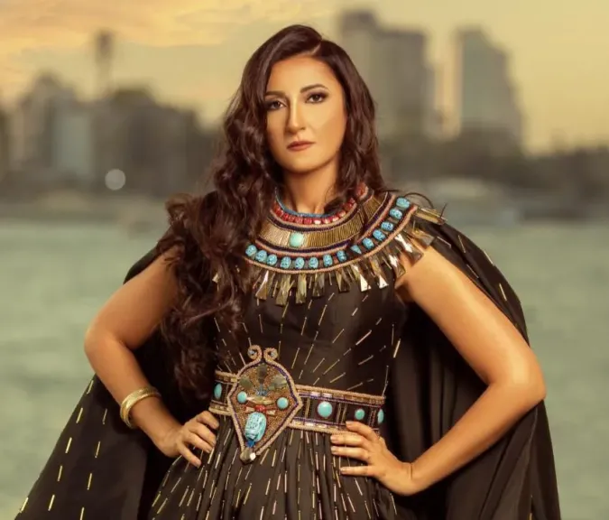 السوبرانو أميرة سليم تشارك في مهرجان صدى الأهرامات بأنشودة إيزيس الفرعونية