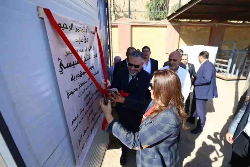 لأول مرة في مصر .. وزيرة التنمية المحلية تفتتح أول مجزر متنقل بصناعة محلية بالكامل