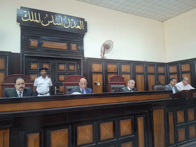 السجن 3 سنوات لطالب ابتز فتاة بصور عارية بأسيوط