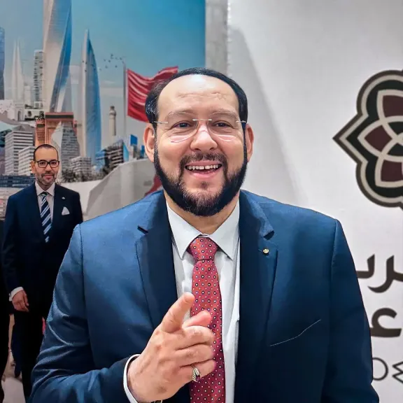 شيخ القادرية البودشيشية: المغرب يرسّخ نموذجاً تنموياً رائداً بقيادة الملك محمد السادس