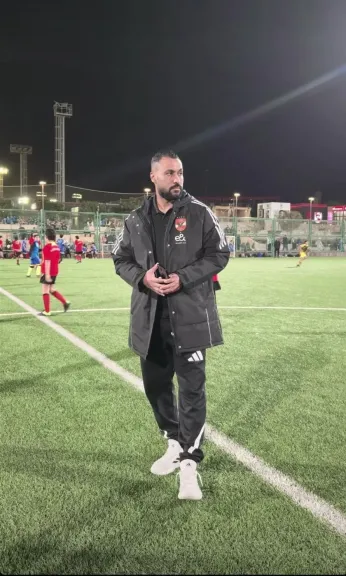الظهور الأول لـ حسام عاشور بعد توليه منصب المدير الفني لأكاديمية الأهلي