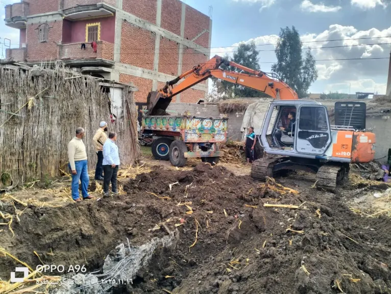 إزالة حالتي تعدٍ على مساحة 1000 م² بكوم حمادة