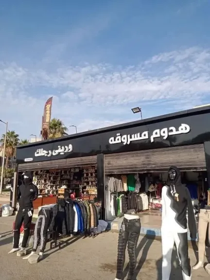 مساعد نائب رئيس هيئة المجتمعات العمرانية يشدد علي ازاله اللافتات الغير لائقة بمدينة العاشر من رمضان