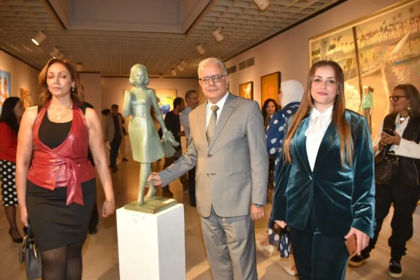 “كادرات موازية”.. أول معرض تشكيلي في تاريخ مهرجان القاهرة السينمائي يفتح حوارًا بصريًا بين السينما والفن