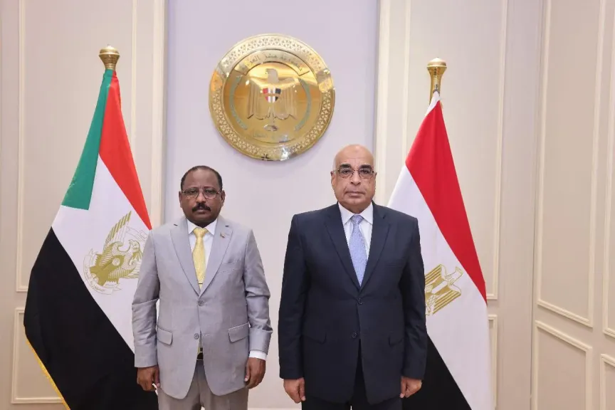 وزير العــدل يستقبــل نظيره السودانــي