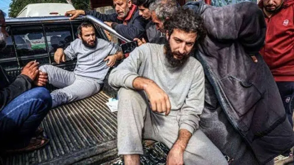 مئات المفقودين وآخر تحديث رسمي قبل شهور.. تساؤلات دولية حول ما يحدث للمعتقلين الفلسطينيين داخل السجون الإسرائيلية