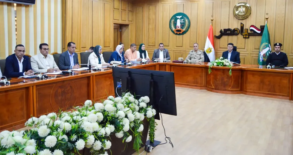 السكرتير العام يستعرض استعدادات المنوفية لانتخابات مجلس النواب 2025 وموقف ملفات التصالح والتقنين