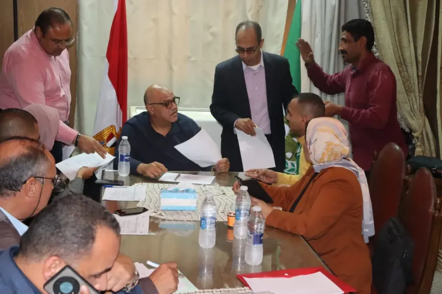 محافظ القليوبية في الخانكة.. قرارات فورية وحلول عاجلة من قلب شكاوى المواطنين