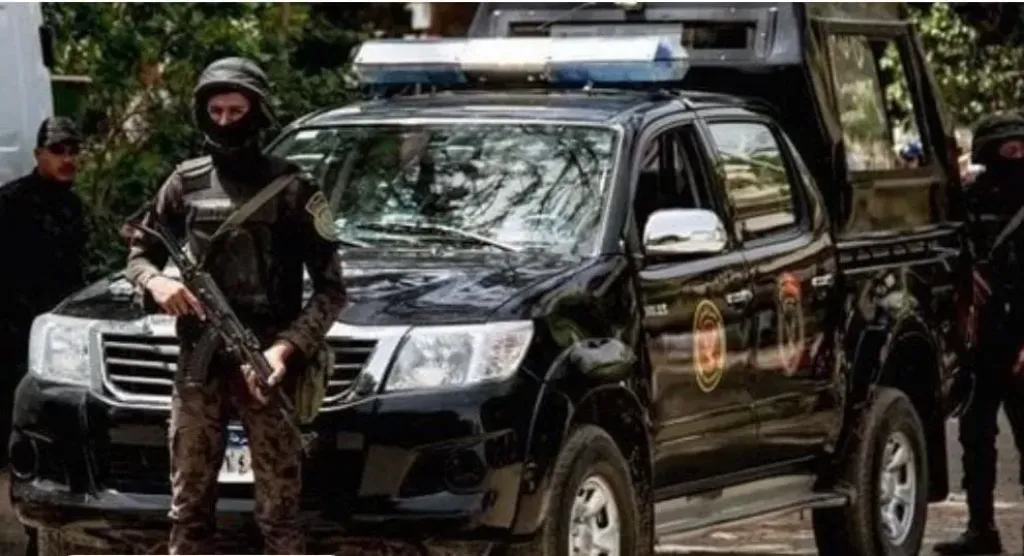 الداخلية: ضبط القائمين على عملية شراء الأصوات بالمحلة الكبرى بعد استغاثة أحد المرشحين