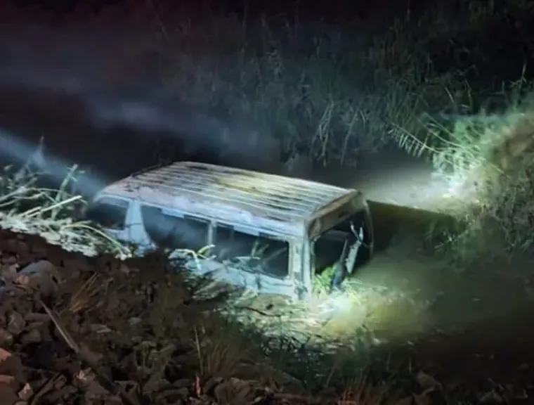 إصابة 4 أشخاص في سقوط سيارة ميكروباص بترعة الملاح بأسيوط