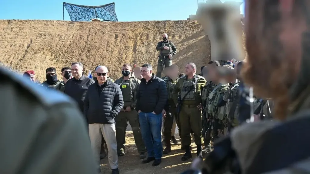 سوريا تستنكر جولة نتنياهو في قرية حضر بجبل الشيخ وتؤكد استمرارها في الدفاع عن سيادتها وحقوقها غير القابلة للتصرف