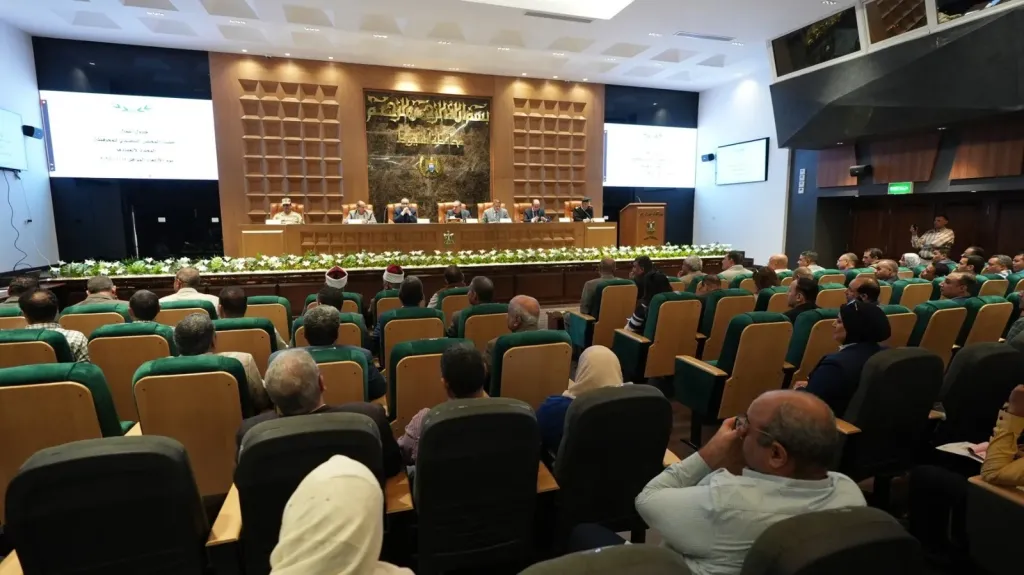 لأول مرة فى صعيد مصر .. محافظ أسيوط يعلن خلال المجلس التنفيذي دراسة إنشاء أول دار أوبرا بالمحافظة