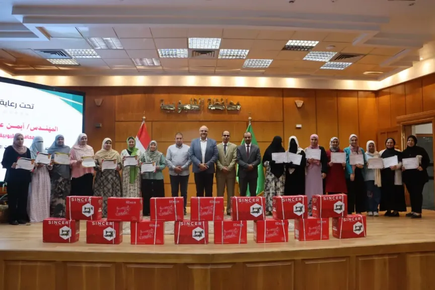 من التدريب للإنتاج.. محافظ القليوبية يفتح أبواب الرزق لـ15 خريجة خياطة