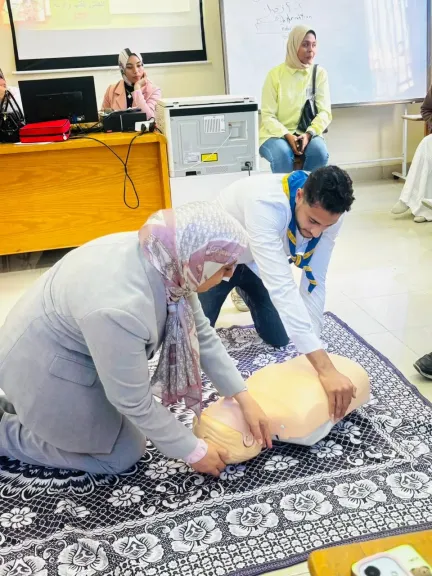 جامعة كفر الشيخ تنظم دورة الإسعافات الأولية المتخصصة لجوالي وجوالات الجامعة بالتعاون مع كلية التمريض