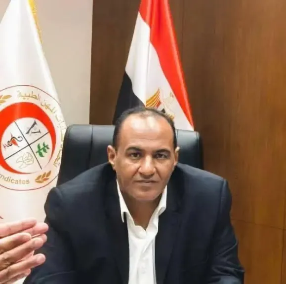 أمين عام الأطباء  يحذر من التوسع في إنشاء كليات طب جديدة دون مراعاة المعايير الأكاديمية والتدريبية