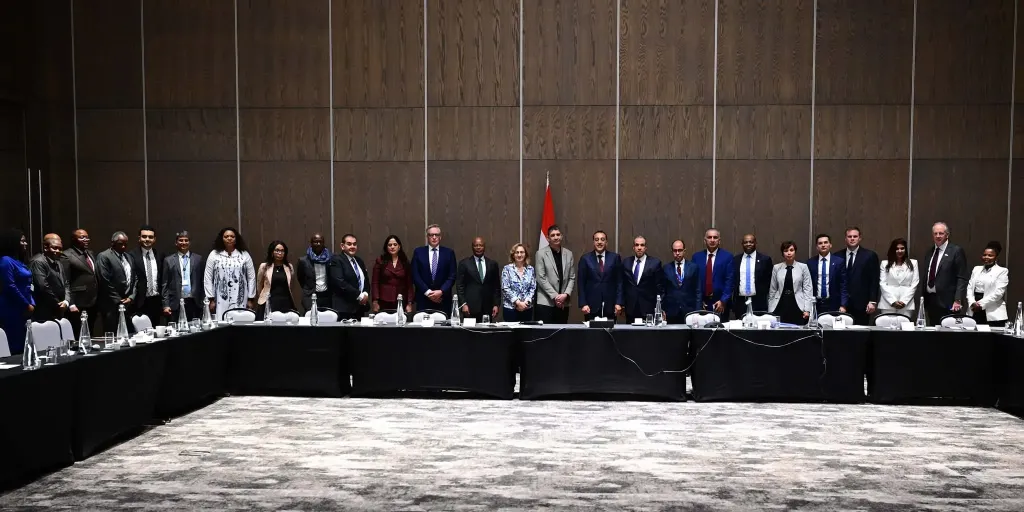 رئيس الوزراء يعلن تشكيل مجلس أعمال مشترك مع جنوب أفريقيا في اطار تحقيق التكامل الأفريقي