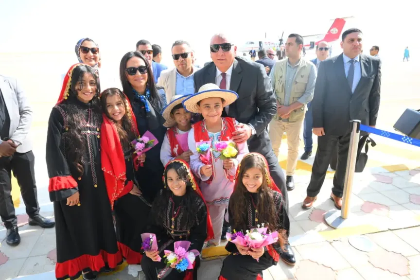 وزيرة التضامن تصل الوادي الجديد لتفقد عدد من المشروعات التنموية