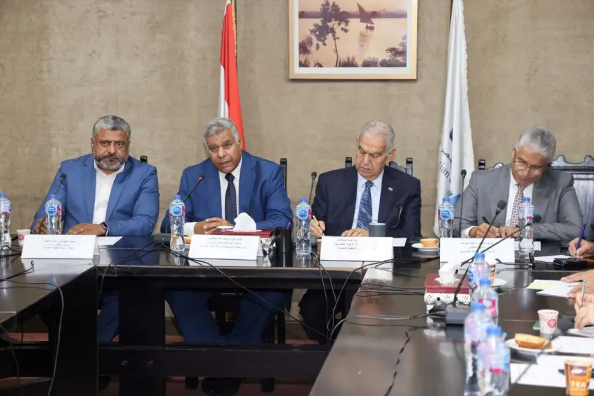 اتفاق بين «مجلس الوزراء» و«رجال الأعمال» على تعزيز جاهزية الاقتصاد في مواجهة الأزمات