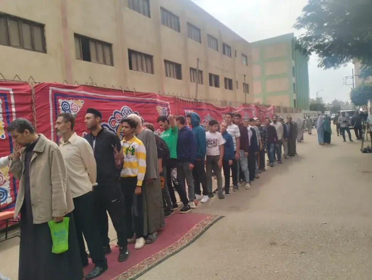 يوم انتخابي ساخن في قها.. إقبال جماهيري واسع على لجان قها بأول أيام انتخابات مجلس النواب 2025